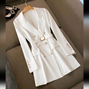 Women Casual/Office Metal Buckle Solid Color Long Sleeve Blazer